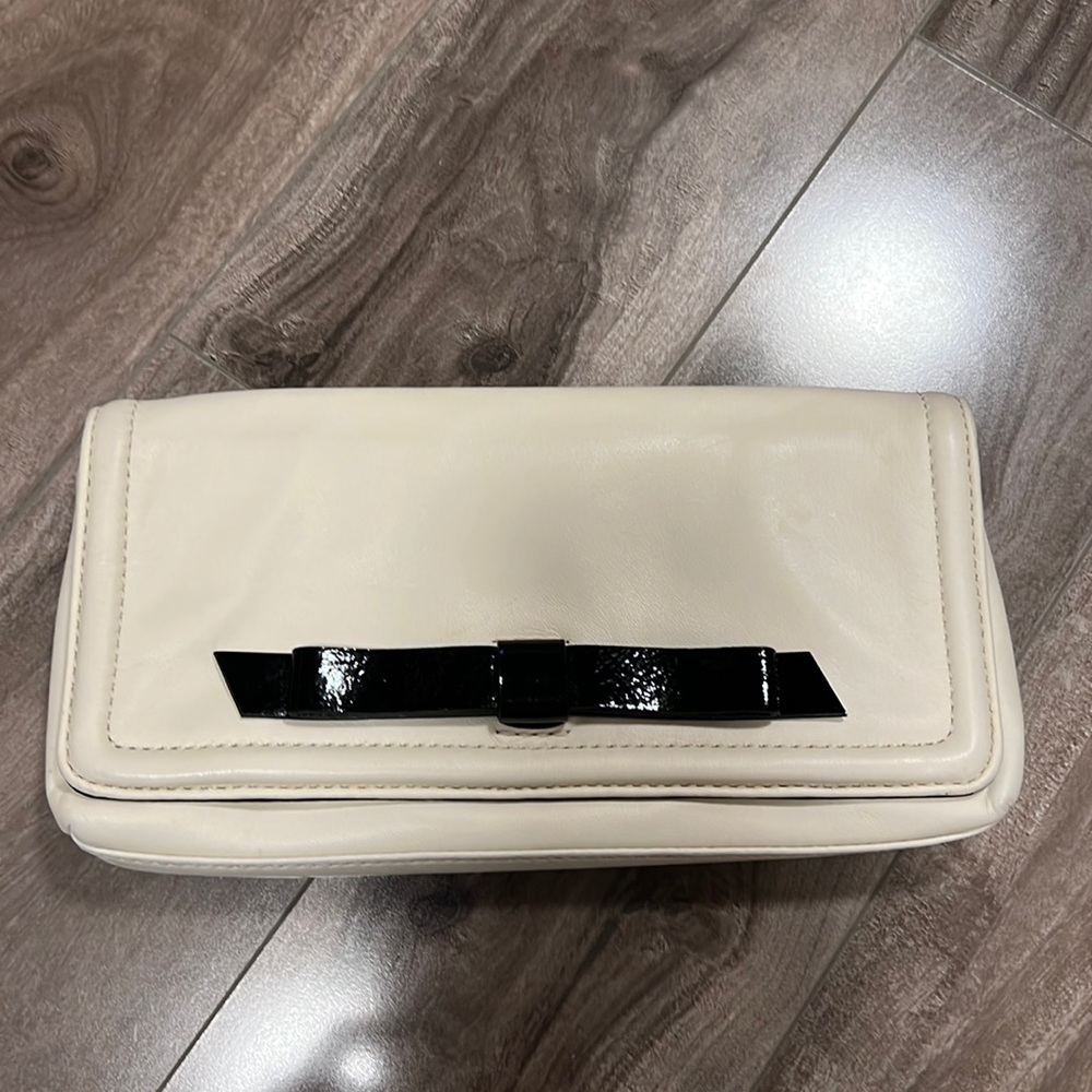 🔥🔥KATE SPADE Clutch